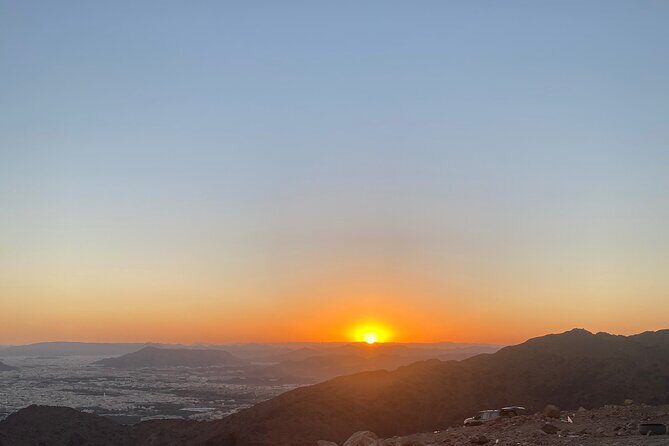4WD Adventure in Uhud Mountain - Who should book this 4WD Uhud Mountain tour