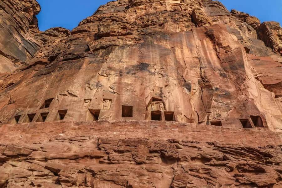 Al Ula: Dadan and Jabal Ikmah Tombs Guided Tour - Winter Park pickup and coach timing: the part you should not ignore