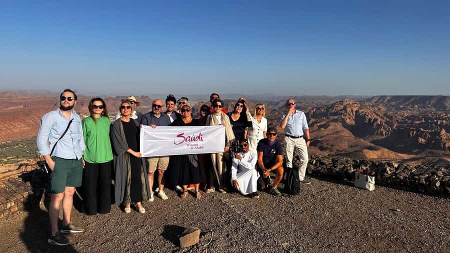 AlUla: Discover AlUla Like a Local Guided Tour - Who this tour suits best (and who should think twice)