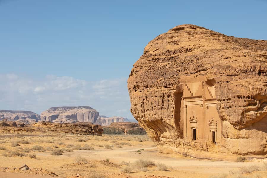 AlUla: Hegra, Dadan and Ikmah Highlights Tour - Hegra (Madain Saleh): the Nabateans, but with their own swagger