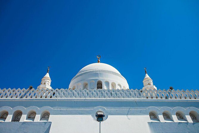 City Sightseeing Al Madinah Hop-On Hop-Off Bus Tour - Audio Headphones, Wi-Fi, and Water: What’s Helpful (and What to Watch)