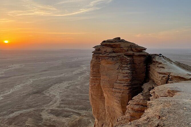 Edge Of The World Hike(Dinner under stars,village,bats cave,camp) - Stop 3: Bin Rasheed bat cave walk—300-year-old, 120 meters in