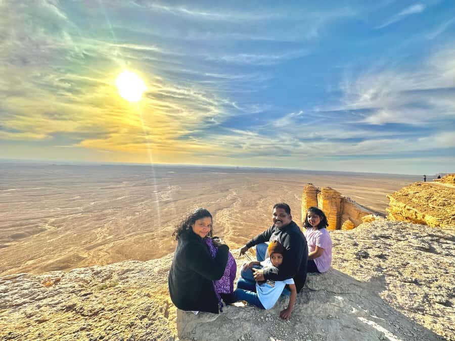 Edge of The World Riyadh,Camel Ride ,Bat Cave Visit & Dinner - Edge of the World: the main event (and why it works)