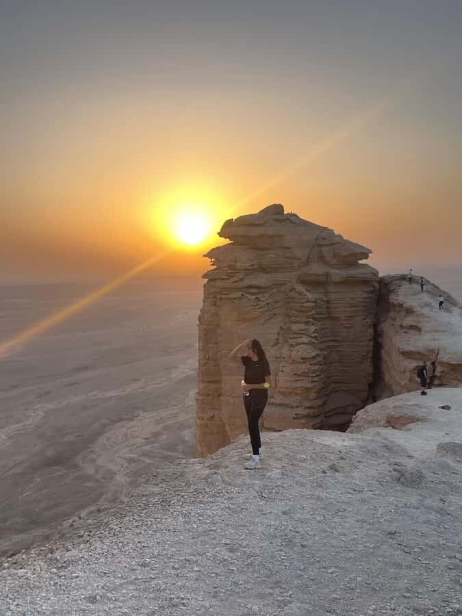 Edge of The World Riyadh,Camel Ride ,Bat Cave Visit & Dinner - Price and time value: what $60 is buying you