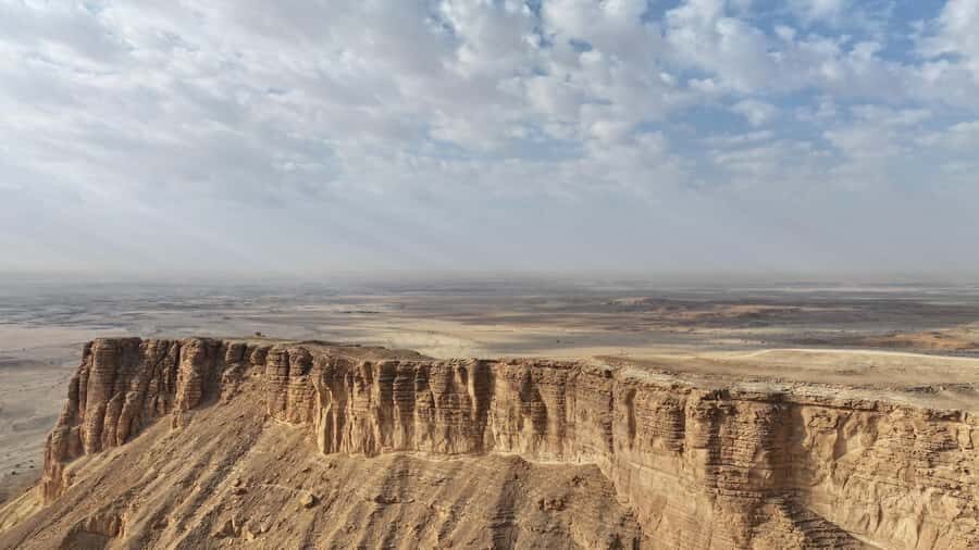From Riyadh: Edge of the World and Darb Al-Manjoor Adventure - Who This Tour Suits Best (And Who Should Skip It)