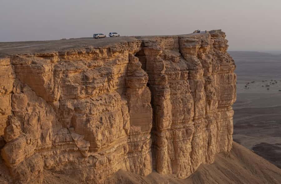 From Riyadh: Tuwaiq Mountains and Najd Plateau Day Trip - Campfire Dinner And Arabic Coffee: The Human Side Of The Day