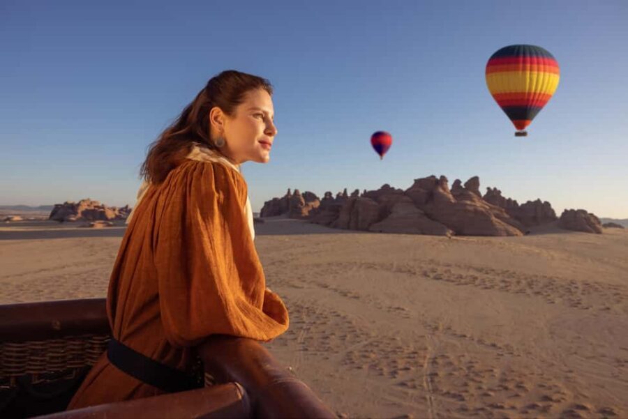 Hegra Al Ula: Sunrise Hot Air Balloon Flight - Why AlUla at sunrise feels like a reset button