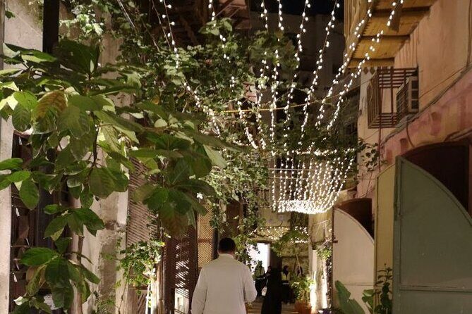 Historic District Tour in Jeddah by a Local Guide - Nassif House Museum: the big house moment
