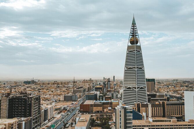 Historical Riyadh Self-Guided Audio Walking Tour - Al Thumairi Street handicrafts and the clock tower built in 1966