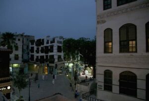 Jeddah: Al-Balad Historical Highlights City Tour - Beit Nassif, gates for photos, and the “secret door” style details
