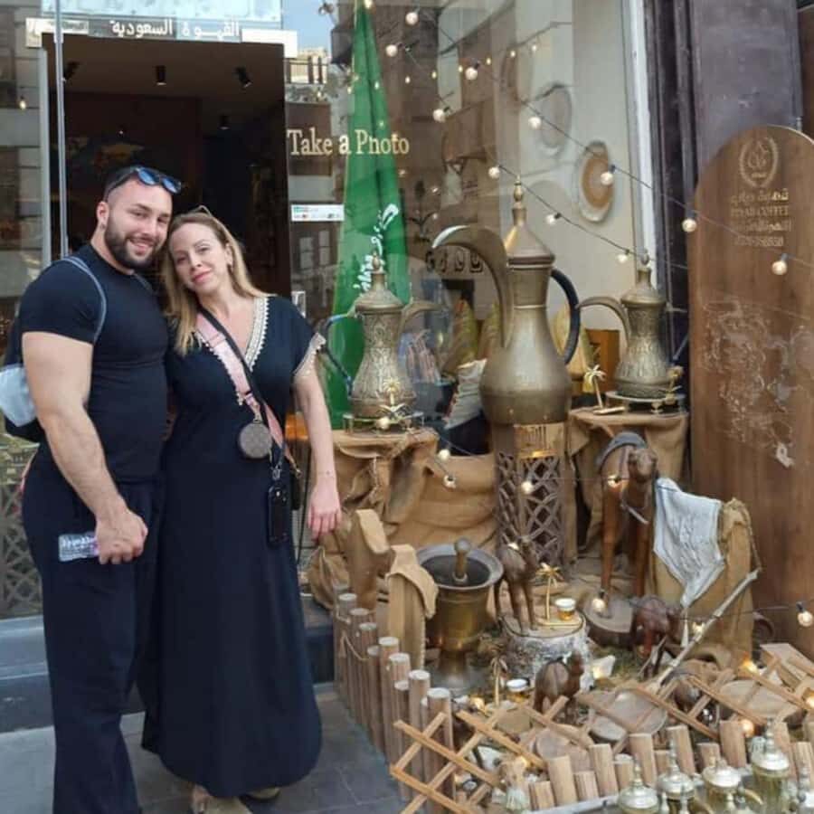 Jeddah: Al-Balad Old Town Tour with Guide - Day vs night: how the experience shifts after sunset