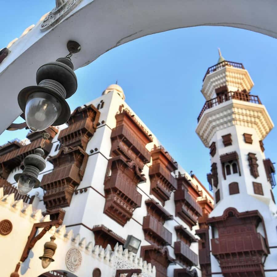 Jeddah: Al-Balad Old Town Tour with Guide - Al-Shafei Mosque: nearly a thousand years of quiet details