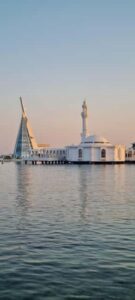 Jeddah: City tour include old Jeddah OR Safari - Corniche Circuit, Jeddah Sign, and King Fahd Fountain: the landmarks you can actually use