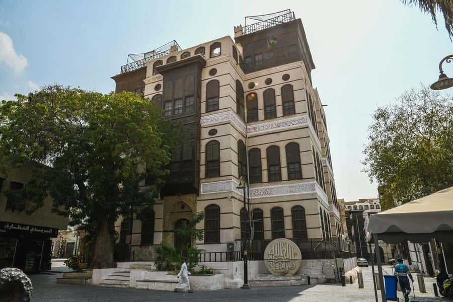 Jeddah : Jeddah’s Traditional Tour - Setting Off: 4 hours in Jeddah means smart pacing, not long wandering