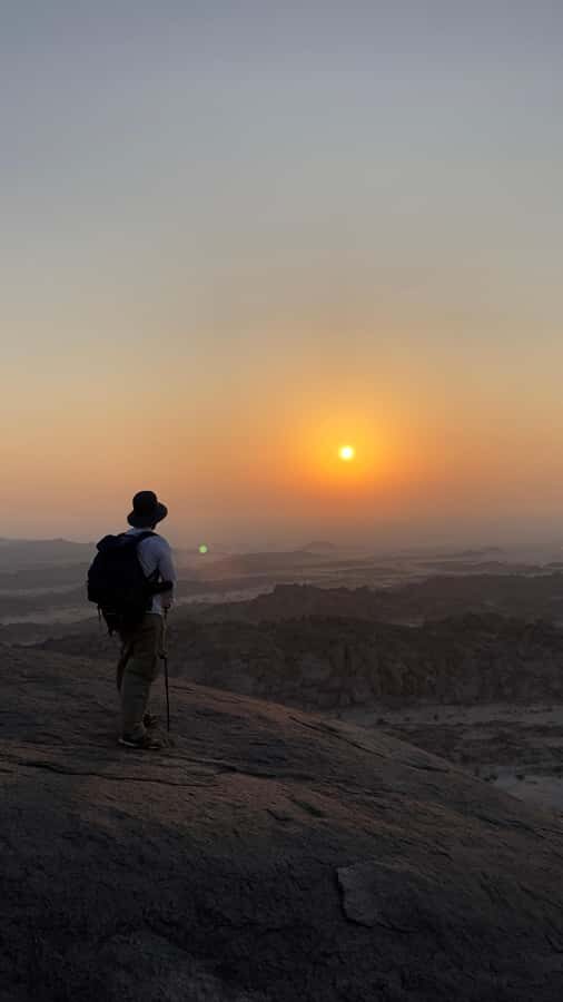 Jeddah: Moon Mountain Guided Hiking Tour with Snacks - Key Highlights You’ll Feel Fast