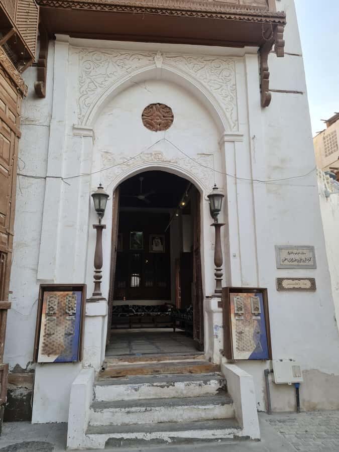 Jeddah:Discover old Jeddah AlBalad - Who should book this and who should look elsewhere