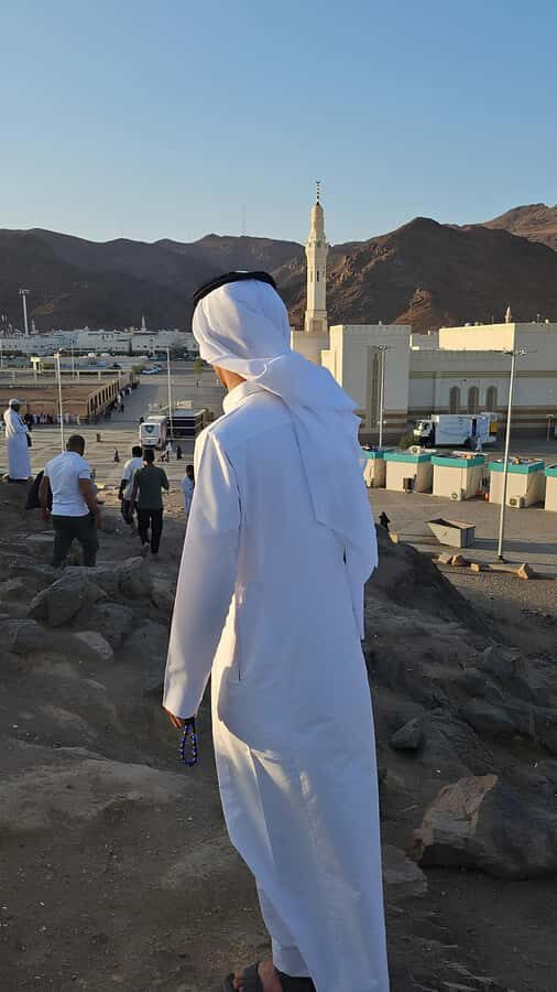 Madinah Culture & History Tour – Led by Local Guide - Masjid al-Dira’ (Shield Mosque) and Uhud: history tied to place