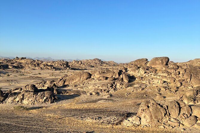 Moon Mountain Hike from Jeddah City - The pacing: breaks, snacks, and the return to Jeddah