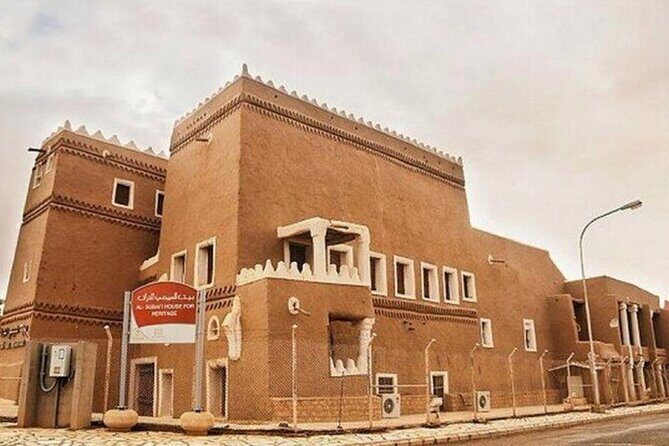 Riyadh City Tour with Camel Riding - Shaqra Heritage Museum: Coffee Pots, Tools, and Daily Life