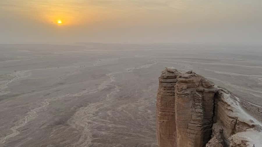 Riyadh: Edge Of The World and Bats Cave Tour by 4x4 - Price and Value: Why $45 Can Make Sense for Riyadh