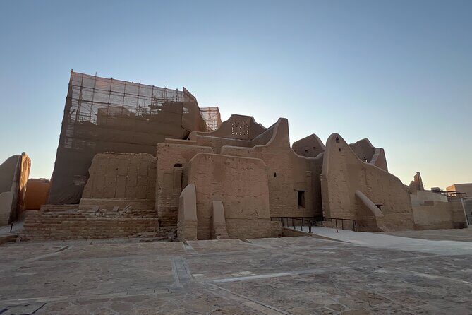 Riyadh Full City Tour - Souk Al Zal: antiques, old coins, and voices that sound like the past