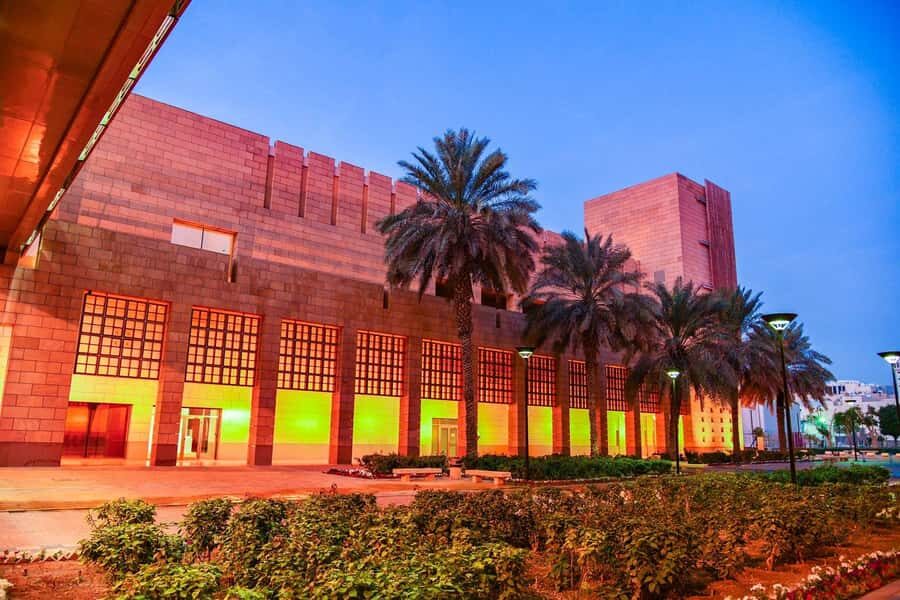 Riyadh: Full-Day Riyadh Exploration Tour with Optional Lunch - Murabba Palace and the King Abdulaziz collection: royal power in a defined space