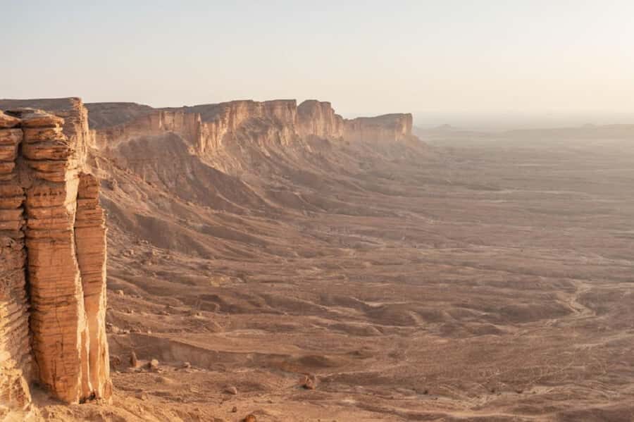 Riyadh: Private Edge of the World & Camel Trail with Lunch - Key takeaways before you go