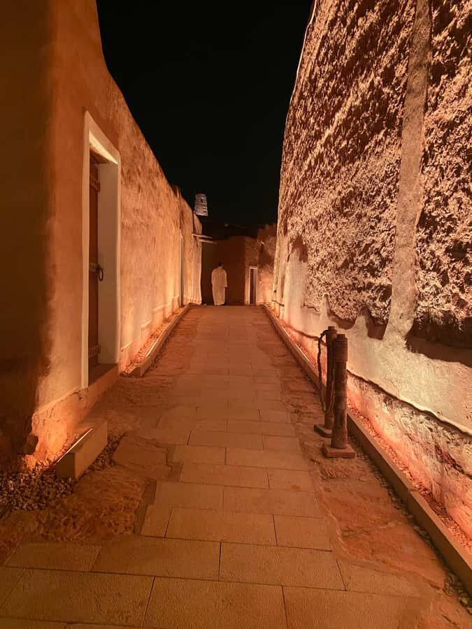 VIP Private Riyadh Experience with Saudi Meal & Pickup - Ad Dirah dessert and a Saudi dinner break you’ll feel
