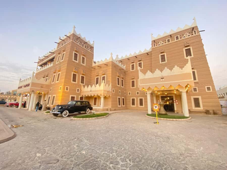 VIP Private Riyadh Experience with Saudi Meal & Pickup - Rules of the road and what to pack for a smooth day